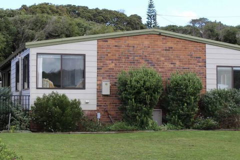 Beach Shack - Casino Accommodation 4