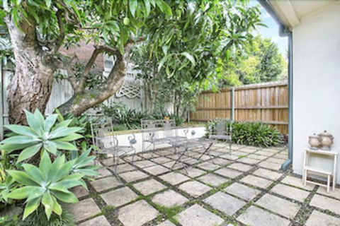The Apartment Service EDWIN - Victoria Tourism 4
