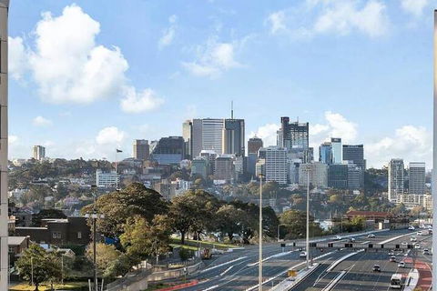 Sought After CBD Location YORK5 - Accommodation Yamba 4