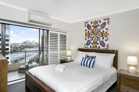 Sought After CBD Location YORK5 - Accommodation Yamba 1