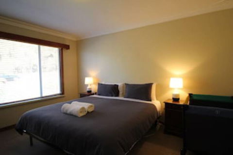 The White House - Victoria Tourism 0