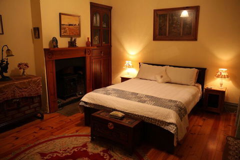 Kookaburra Cottage - Accommodation Mount Tamborine 4
