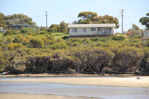 River Panorama Beach House - Accommodation Broken Hill 6