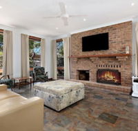 1 Gordon - Kenros Beach House - Yamba Accommodation