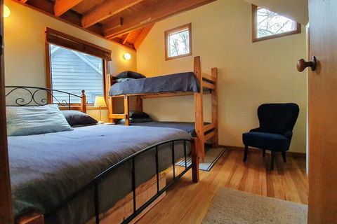 SNOWED INN Apartment - Accommodation Asia 4