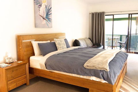 Tilba Lake House - Tweed Heads Accommodation 4