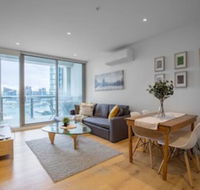Melbourne Docklands Seaview Apartment At Collins St - Tweed Heads Accommodation