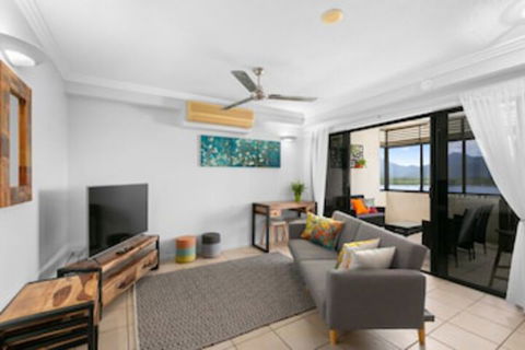 Chic City Apartment W Waterfront Views - Timeshare Accommodation 0