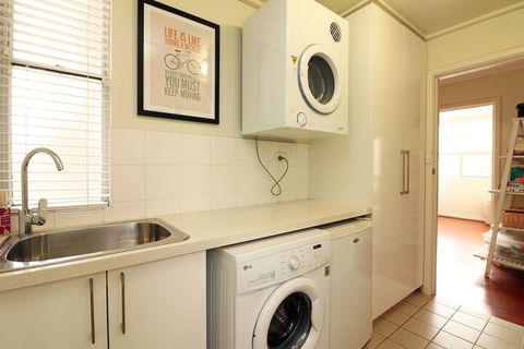 Colour Pop - Rejuvenate Stays - WA Accommodation 7
