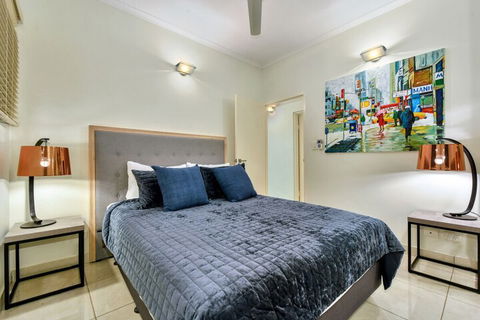 Darwin City Lights Jacuzzi - WA Accommodation 7