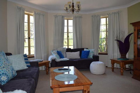 Watersun Beach House - Accommodation Sunshine Coast 3
