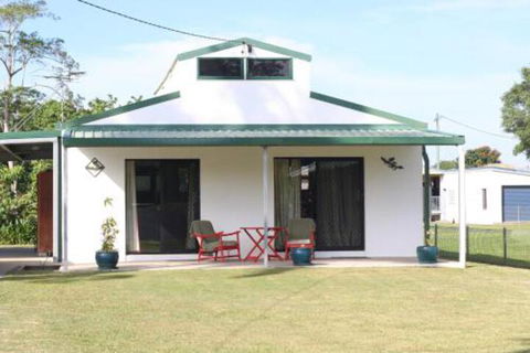 Froggy Hollow Holiday Cottage - Accommodation Sunshine Coast 5