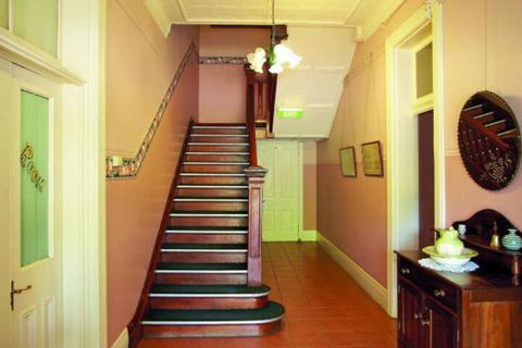 Abernethy House - Wagga Wagga Accommodation 5