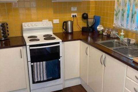 Miramar Cottage - Broome Tourism 5