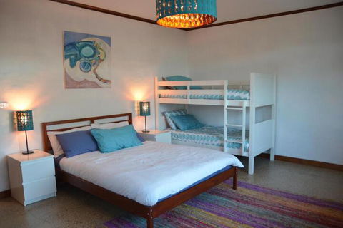 Of Stone & Wood Guesthouse Secluded Getaway! - Accommodation Mount Tamborine 4