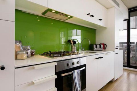 Complete Host Guild Apartments - Holiday Melbourne 2
