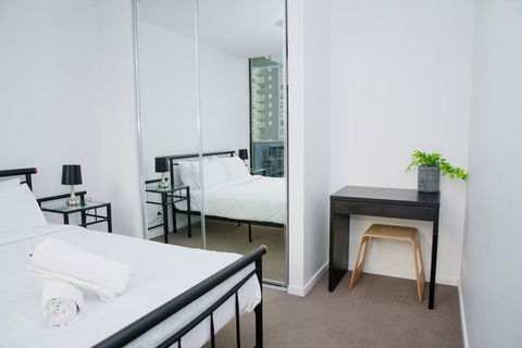 Southbank 2 Bedrooms Apt Next To Crown - Lightning Ridge Tourism 4