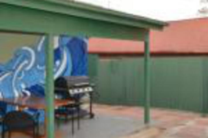 Cringila NSW Accommodation Tasmania