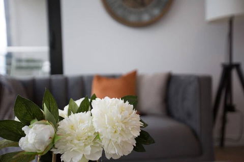 Delightful 2BR Riverview@docklands - Victoria Tourism 4