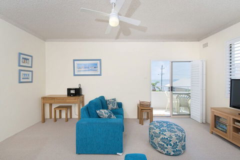 Del Rae Unit 6 / 25 Shoal Bay Road - Accommodation Find 7
