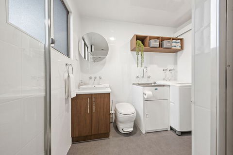 Boats And Bedzzz Houseboat Stays & Renmark River Villas - Brisbane Tourism 2