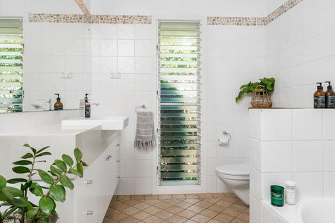 A PERFECT STAY - Byron's Brae - Accommodation Yamba 6