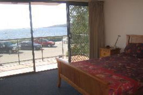 3 Bedroom House Shoal Bay Palm Beach - Yamba Accommodation 3