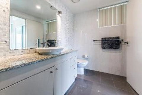 3 Bedroom Apartment Oasis Unit 3 / 5 - Accommodation Yamba 1
