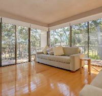 2 Bedroom Apartment Magnus Gardens Unit 15 - Holiday Jervis Bay
