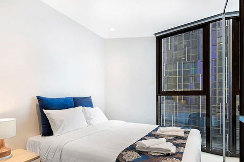 IFSuites (IFSTAYS) Light House Apartment - Tourism Listing 5