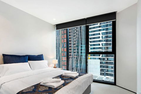 IFSuites (IFSTAYS) Light House Apartment - Tourism Listing 6