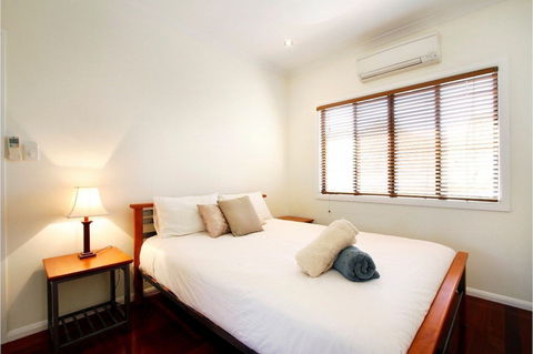 Hideaway Retreat Beach House With Pool - St Kilda Accommodation 1