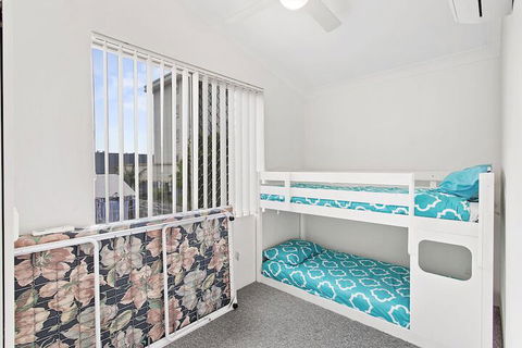 The Pines 5 / 4 Messines Street - New South Wales Tourism  5