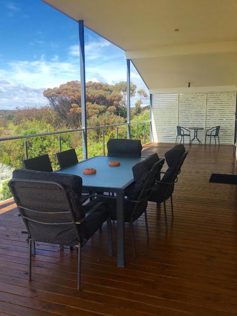 Blakeney Holiday House - Tourism Listing 5