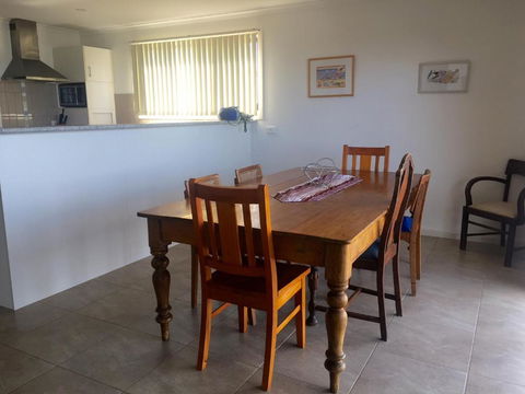 Blakeney Holiday House - Tourism Listing 3