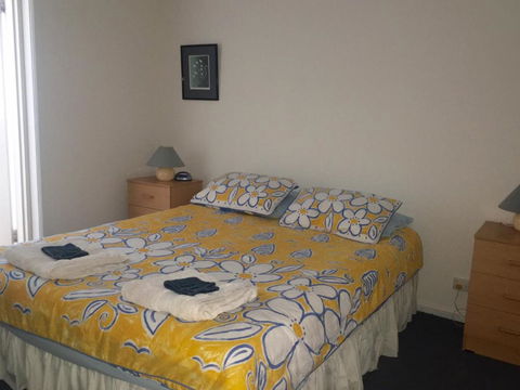 Blakeney Holiday House - Tourism Listing 1