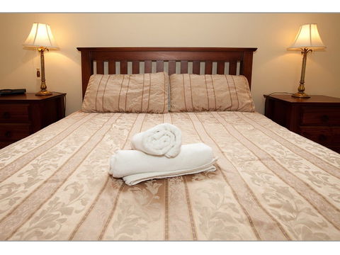 Fairholme Townhouse - Accommodation Australia 3