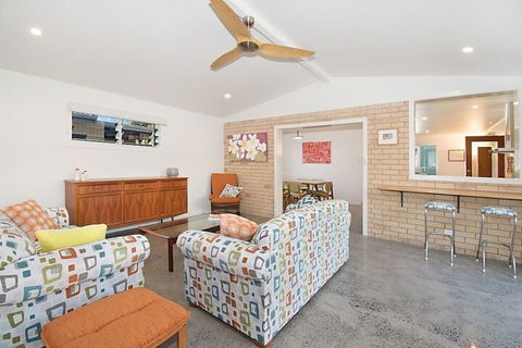 Bettys - Accommodation QLD 0