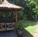 Mojo on Honeysuckle Pet Friendly - YWait Travel