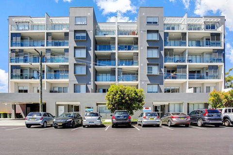 The Shoal Apartments Unit 410 / 4 8 Bullecourt Street - Holiday Melbourne 0
