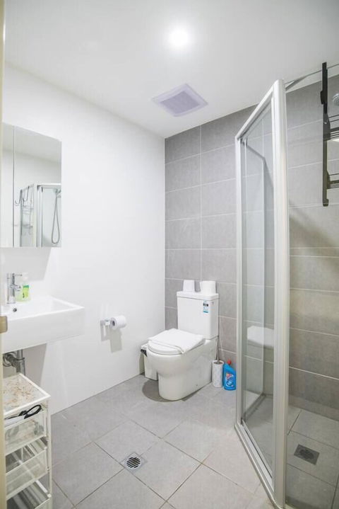 2bed2bath APT At Wolli Creek+p Close To Airport - YWait Travel 2