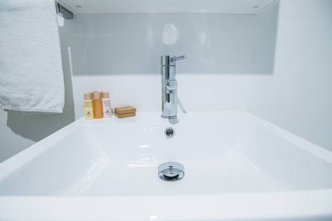 2bed2bath APT At Wolli Creek+p Close To Airport - YWait Travel 4
