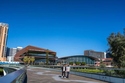 Boho On Morphett In The Heart Of The CBD Wifi Nespresso Netflix - Tourism Listing 5