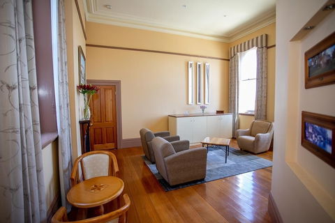 Clocktower Suites - WA Accommodation 3