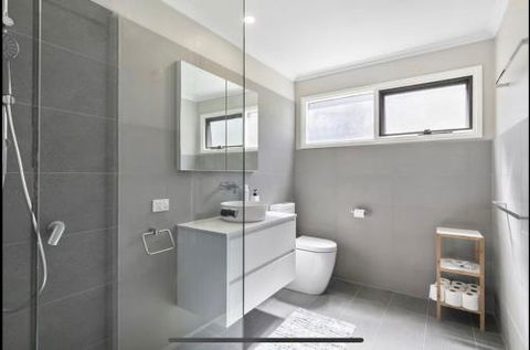 Bay Views Lorne - Byron Bay Accommodation 2