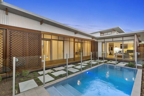 Sea Gem On Eclipse - Tourism Bookings WA 2