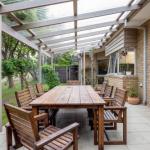 Hilltop Beach House: Newly Updated - Accommodation Australia 0