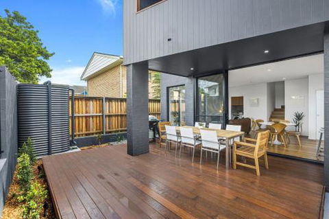 Sawtell Suites Suite 1 - YWait Travel 4