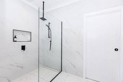 Two Ten Luxury CBD Accommodation - Northern Rivers Accommodation 4