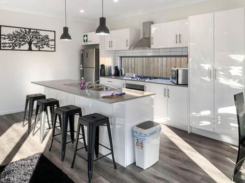 Brand New Home 10 Mins To Beach Torquay Geelong Deakin Hospitals - Accommodation Australia 2
